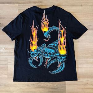 AllSaints Men’s Black Stinger Shirt Size Large Scorpion Graphic Quiet Luxury Tee